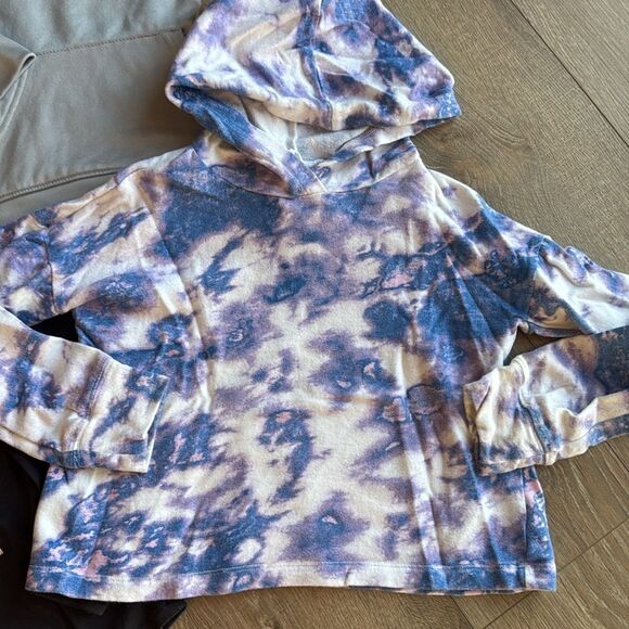 ((6 PIECE)) GIRLS HOODIES AND SHIRTS ADIDAS CHAMPION ABERCROMBIE ETC SIZE SM 7/8 - Picture 4 of 7